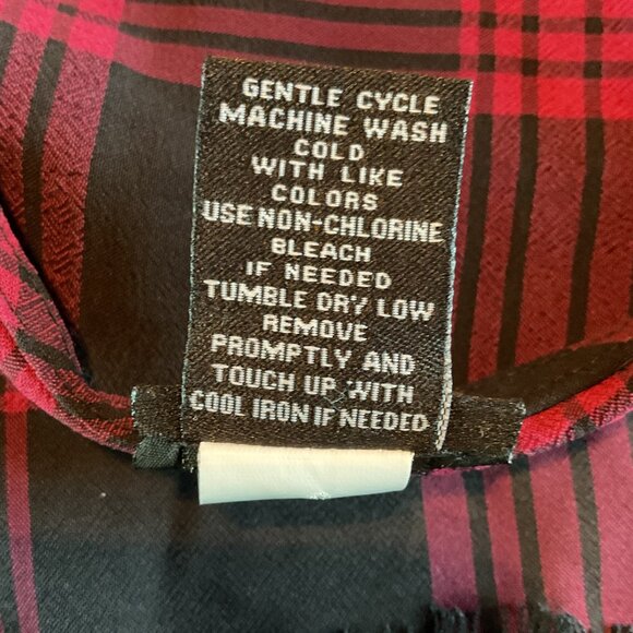 NWOT Torrid Womens Plaid Short Sleeve Top Lace Hem Sz 26 Black/Red Nylon/Polyest - Picture 8 of 13